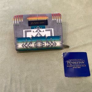 Pendleton canopy canvas accordion wallet NWT CHIEF JOSEPH GREY